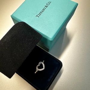 Tiffany & Co diamond ring in size 5-5.5 in box in great condition